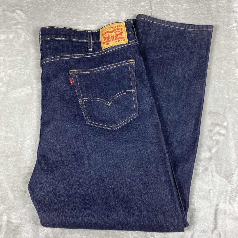 Levi's 541 Jeans Mens 44x32 Dark Indigo Tapered Athletic Fit